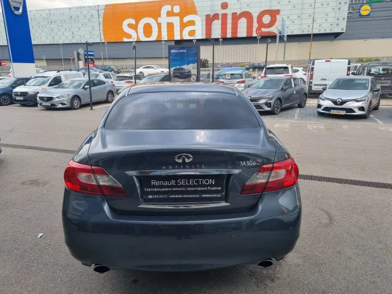 Infiniti M 30 D S Image 6